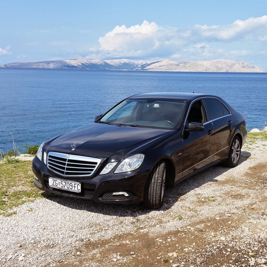 Taxi plava laguna Marko vip vehicle